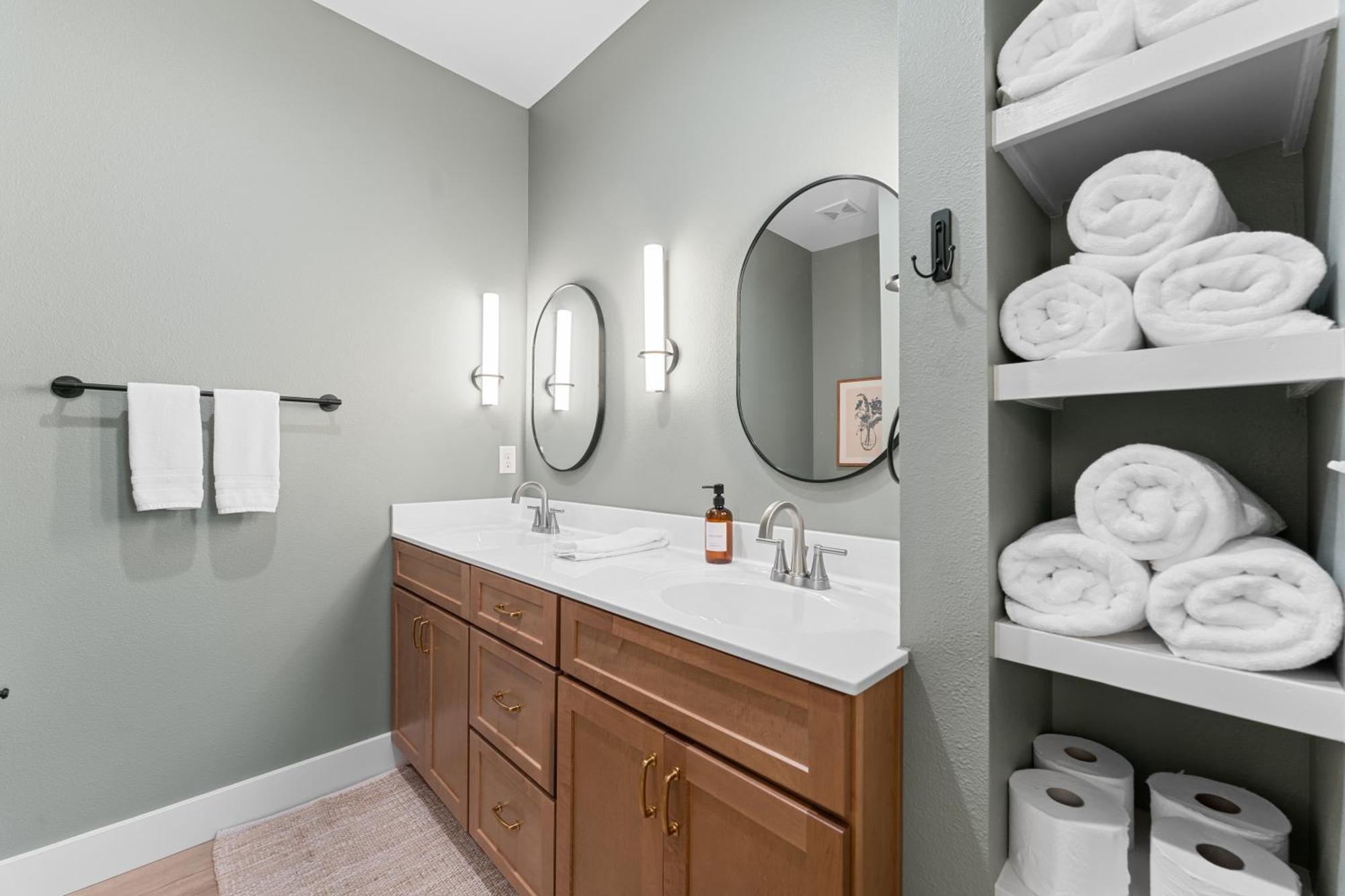 New Ozark Oasis Luxe Cabin Retreat With Hot Tub Hollister Εξωτερικό φωτογραφία